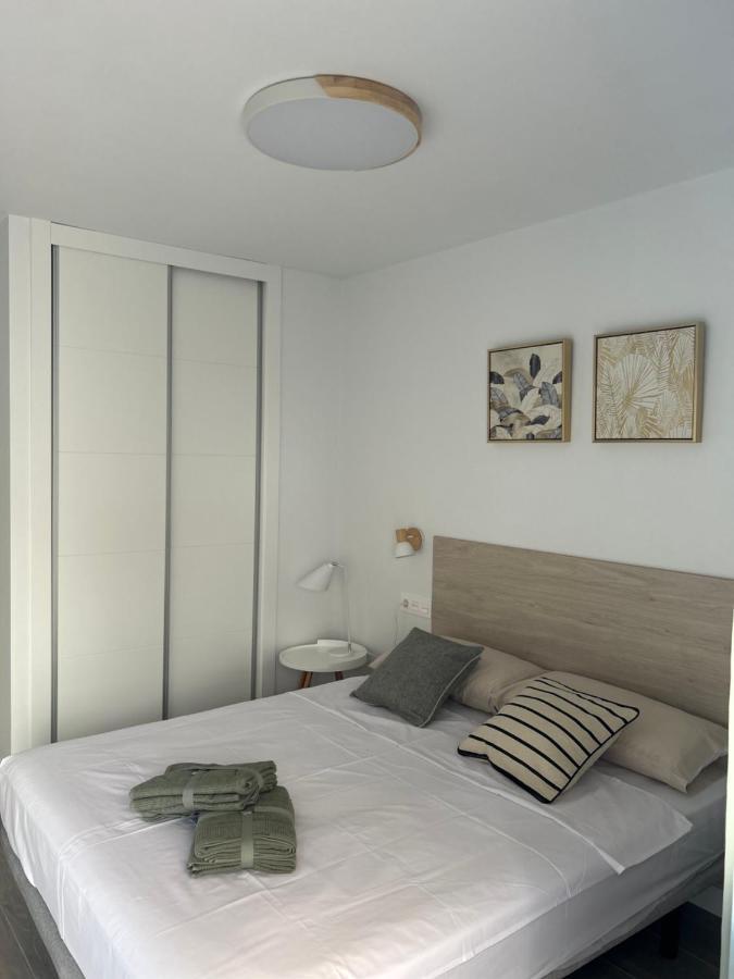 Apartamentos Breton 17 Suite Con Terraza Alicante Exteriör bild